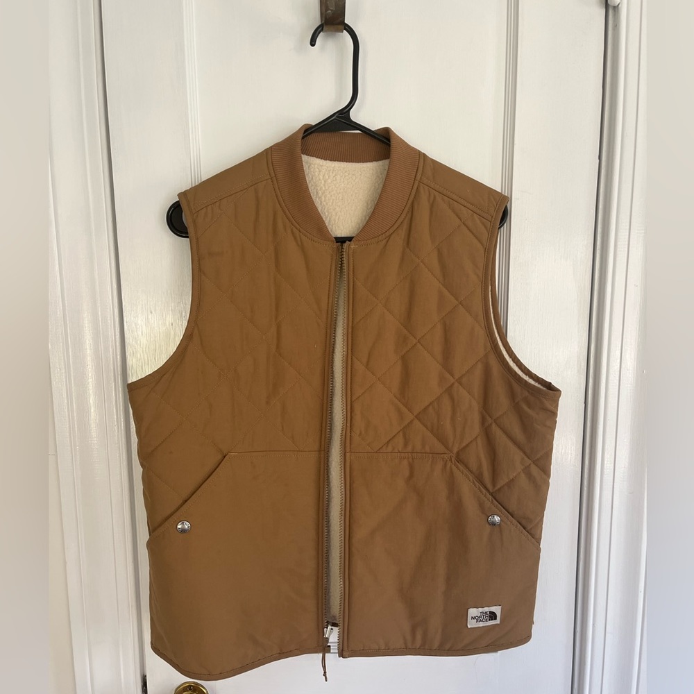 Women’s North Face Reversible Vest